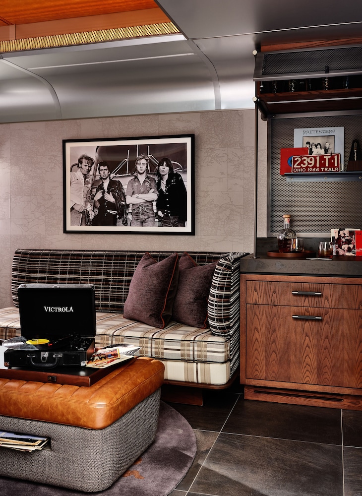 The Verb Hotel — Hotel rooms in Boston, Massachusetts