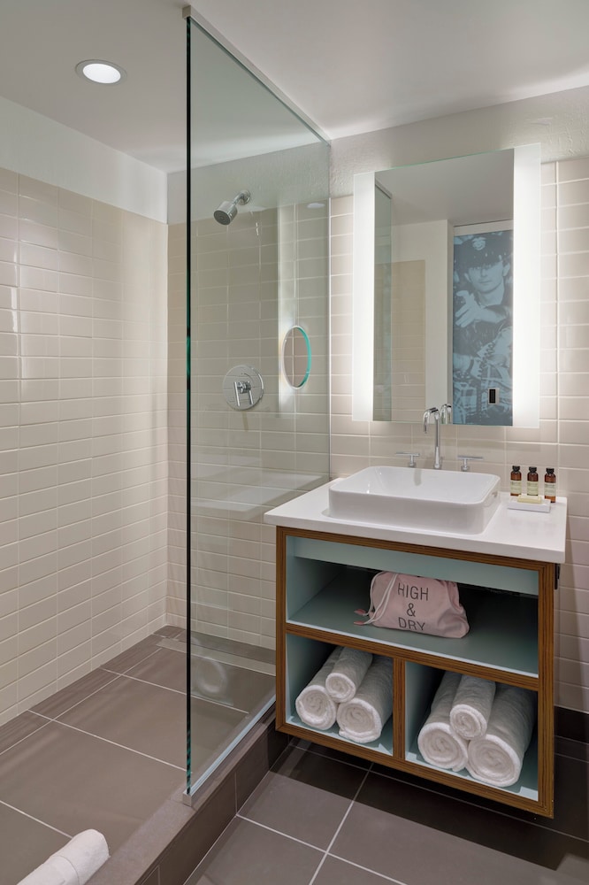 The Verb Hotel — Hotel rooms in Boston, Massachusetts