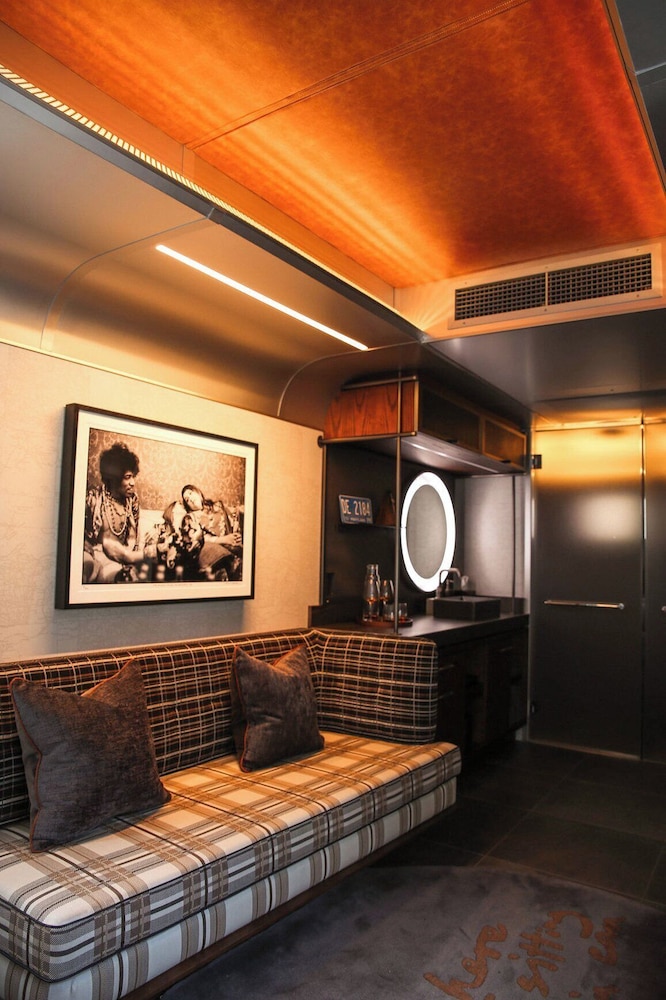 The Verb Hotel — Hotel rooms in Boston, Massachusetts