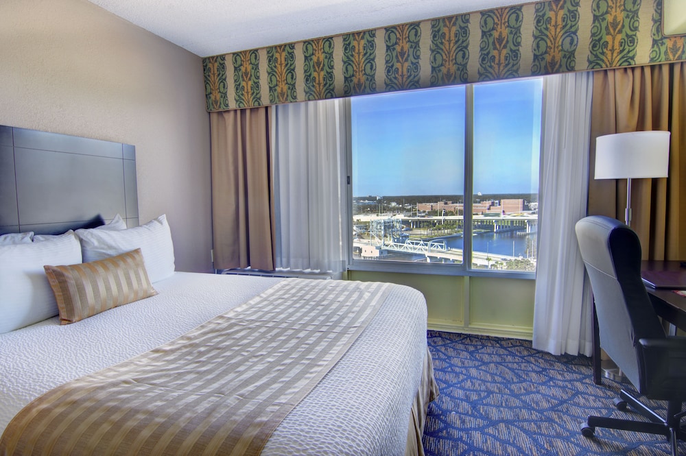 The Barrymore Hotel Tampa Riverwalk — Hotel rooms in Tampa, Florida
