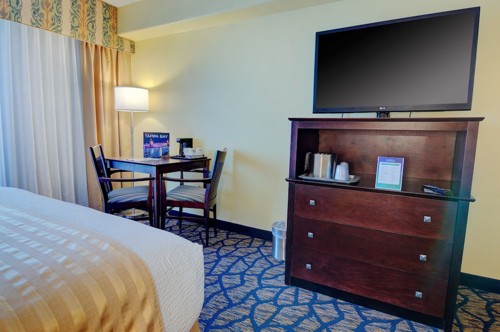The Barrymore Hotel Tampa Riverwalk — Hotel rooms in Tampa, Florida