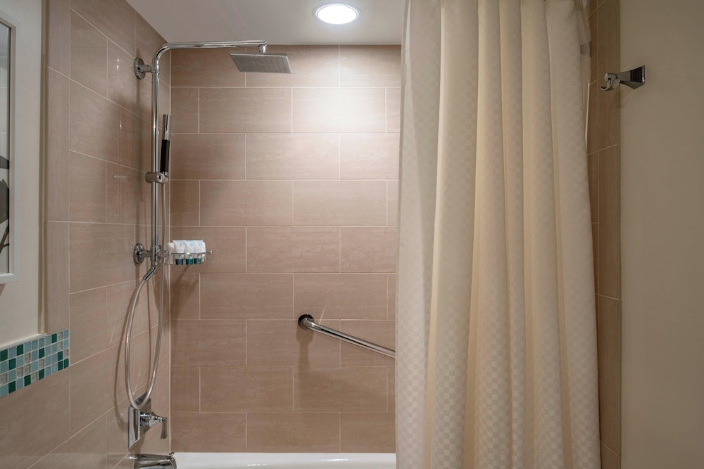 The Westin Fort Lauderdale Beach Resort — Hotel rooms in Fort Lauderdale, Florida