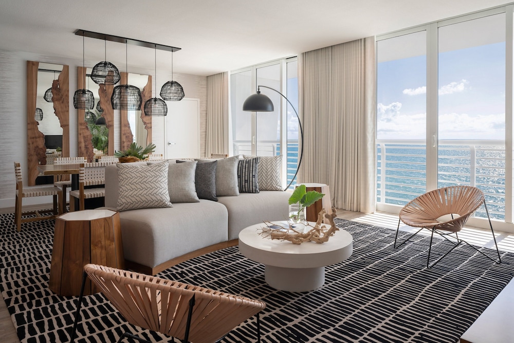 The Westin Fort Lauderdale Beach Resort — Hotel rooms in Fort Lauderdale, Florida