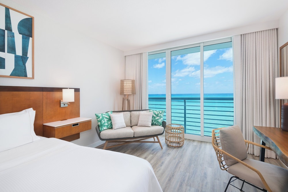 The Westin Fort Lauderdale Beach Resort — Hotel rooms in Fort Lauderdale, Florida