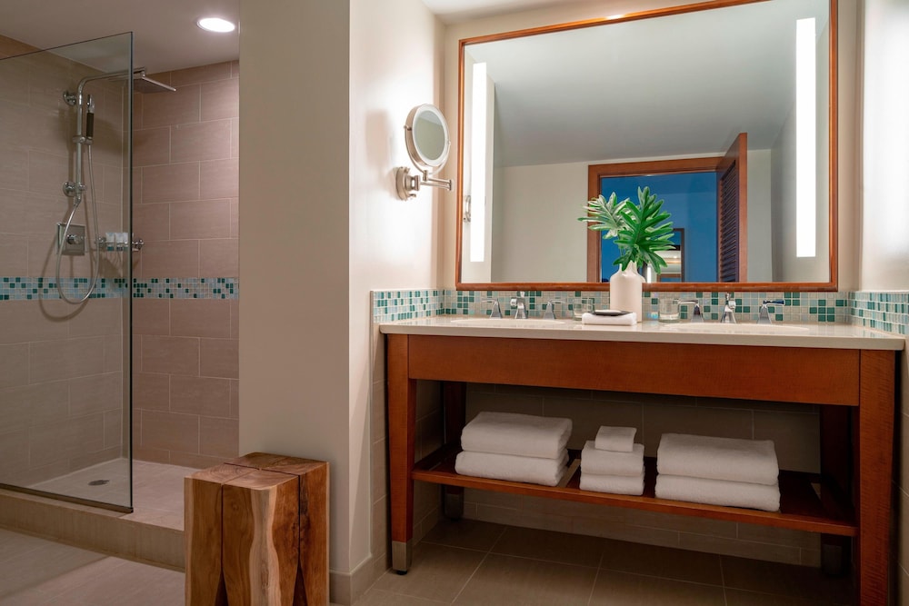 The Westin Fort Lauderdale Beach Resort — Hotel rooms in Fort Lauderdale, Florida