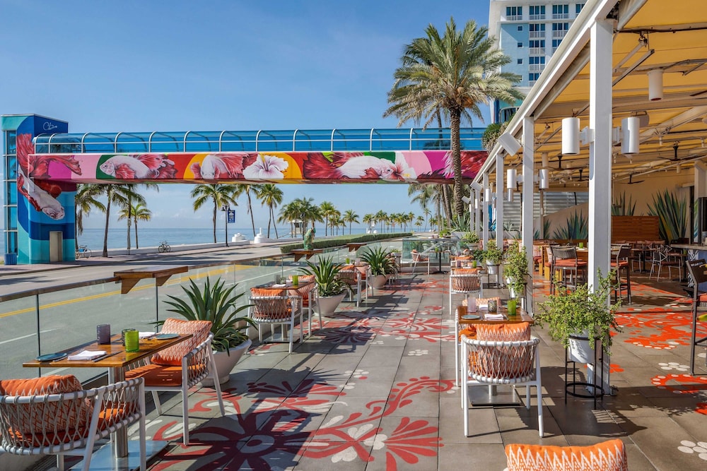 The Westin Fort Lauderdale Beach Resort — Restaurant & bars in Fort Lauderdale, Florida