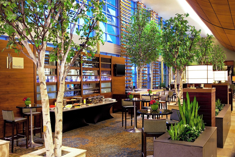 The Westin Boston Seaport District — Restaurant & bars in Boston, Massachusetts