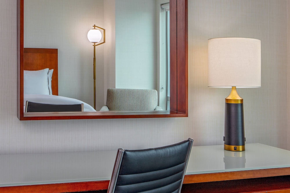 The Westin Boston Seaport District — Hotel rooms in Boston, Massachusetts