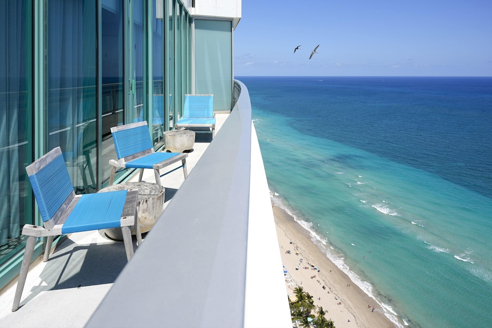 Signia by Hilton Diplomat Beach Resort — Beach in Hollywood, Florida