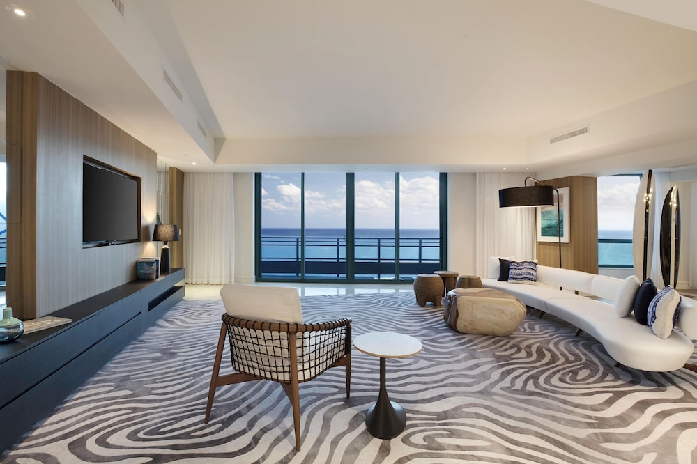 Signia by Hilton Diplomat Beach Resort — Hotel rooms in Hollywood, Florida