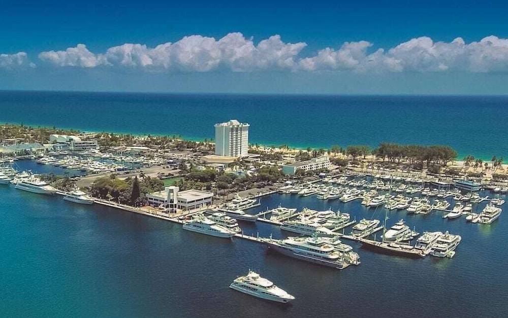 Signia by Hilton Diplomat Beach Resort — Attractions in the area in Hollywood, Florida