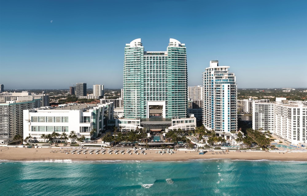 Signia by Hilton Diplomat Beach Resort — Beach in Hollywood, Florida