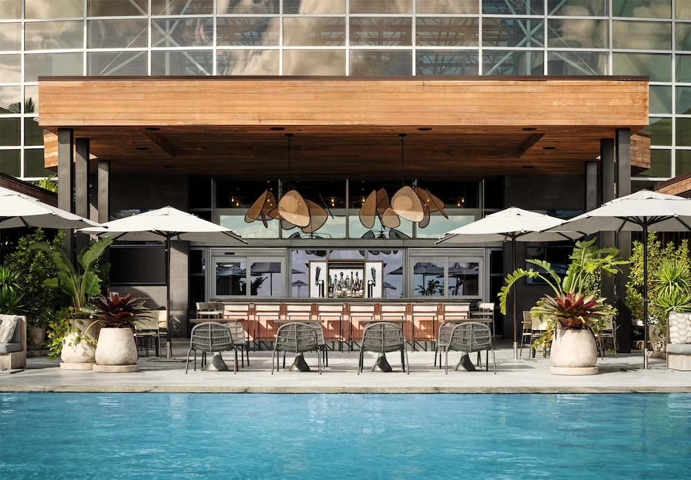Signia by Hilton Diplomat Beach Resort — Restaurant & bars in Hollywood, Florida