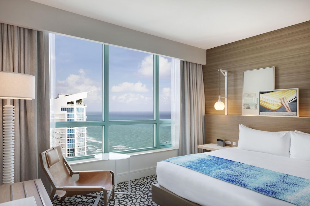 Signia by Hilton Diplomat Beach Resort — Hotel rooms in Hollywood, Florida