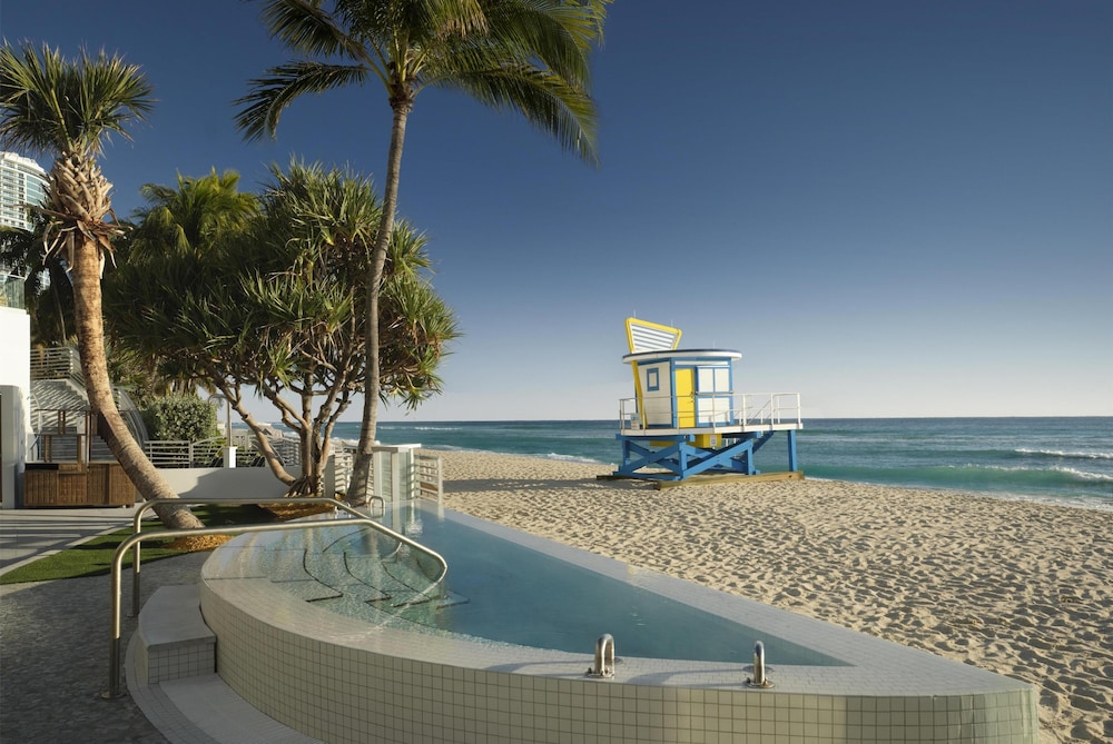 Signia by Hilton Diplomat Beach Resort — Beach in Hollywood, Florida