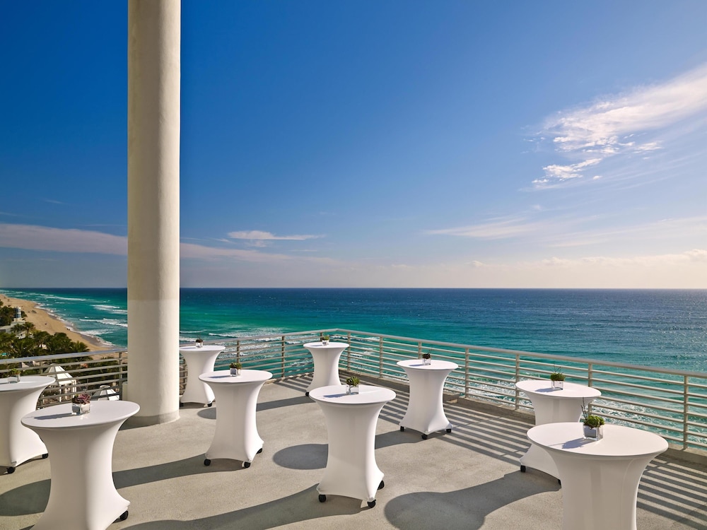 Signia by Hilton Diplomat Beach Resort — Beach in Hollywood, Florida