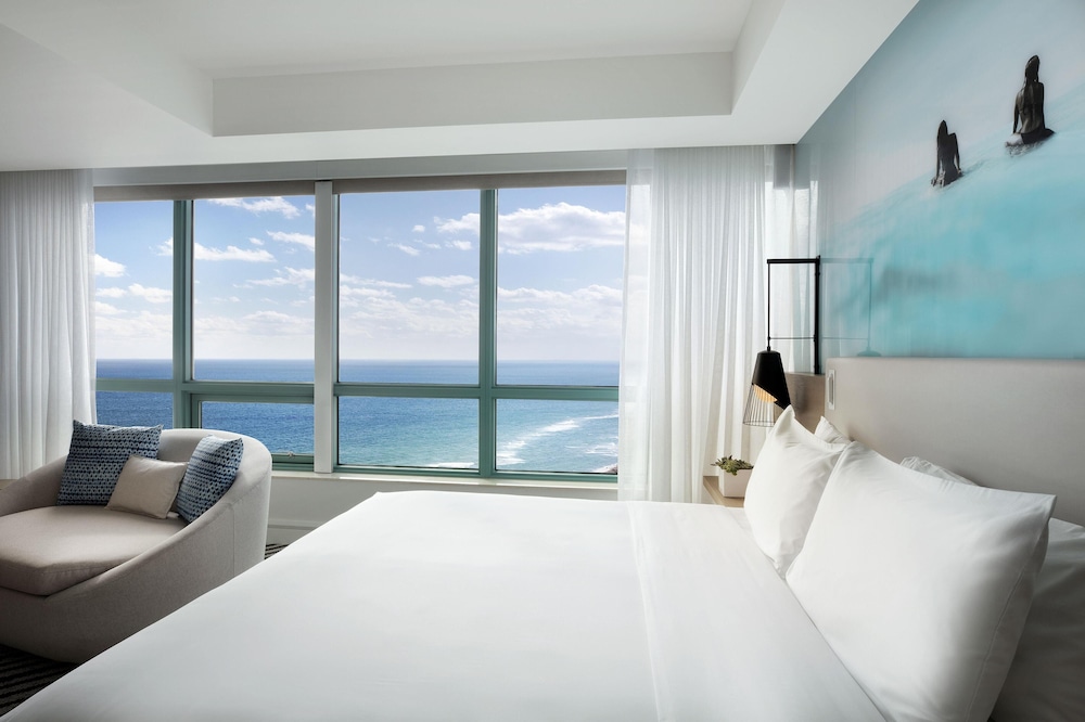 Signia by Hilton Diplomat Beach Resort — Hotel rooms in Hollywood, Florida