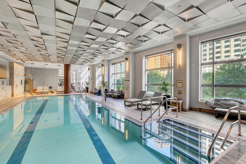 InterContinental Boston by IHG — Swimming pool in Boston, Massachusetts