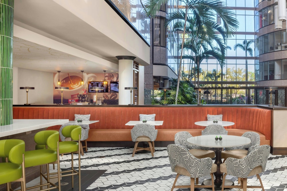 The Westshore Grand, Tampa, A Tribute Portfolio Hotel — Restaurant & bars in Tampa, Florida