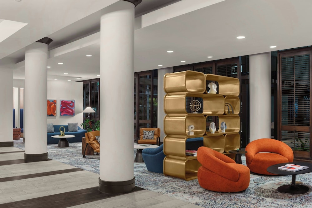 The Westshore Grand, Tampa, A Tribute Portfolio Hotel — Hotel building in Tampa, Florida