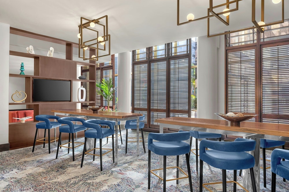 The Westshore Grand, Tampa, A Tribute Portfolio Hotel — Restaurant & bars in Tampa, Florida