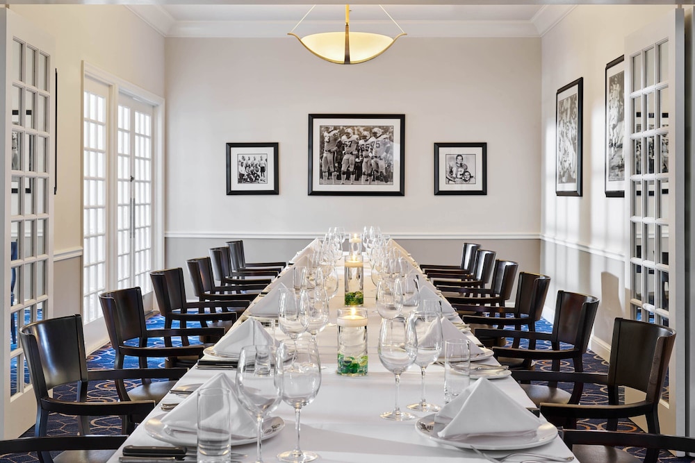The Westshore Grand, Tampa, A Tribute Portfolio Hotel — Restaurant & bars in Tampa, Florida