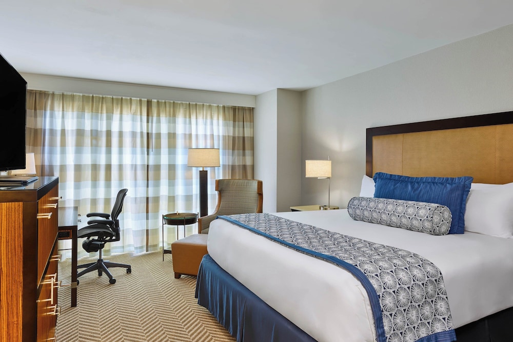 The Westshore Grand, Tampa, A Tribute Portfolio Hotel — Hotel rooms in Tampa, Florida