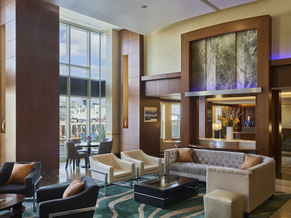Battery Wharf Hotel, Boston Waterfront — Hotel building in Boston, Massachusetts