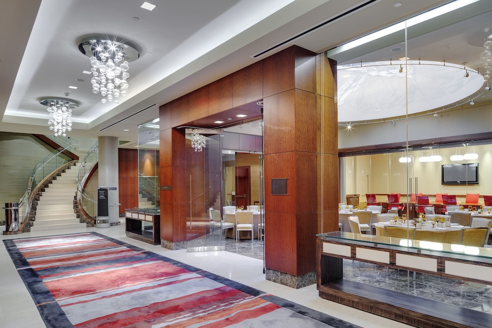 Battery Wharf Hotel, Boston Waterfront — Restaurant & bars in Boston, Massachusetts