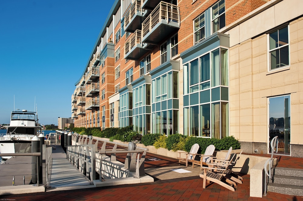 Battery Wharf Hotel, Boston Waterfront — Hotel building in Boston, Massachusetts