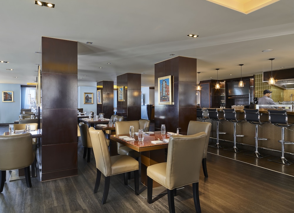 Battery Wharf Hotel, Boston Waterfront — Restaurant & bars in Boston, Massachusetts
