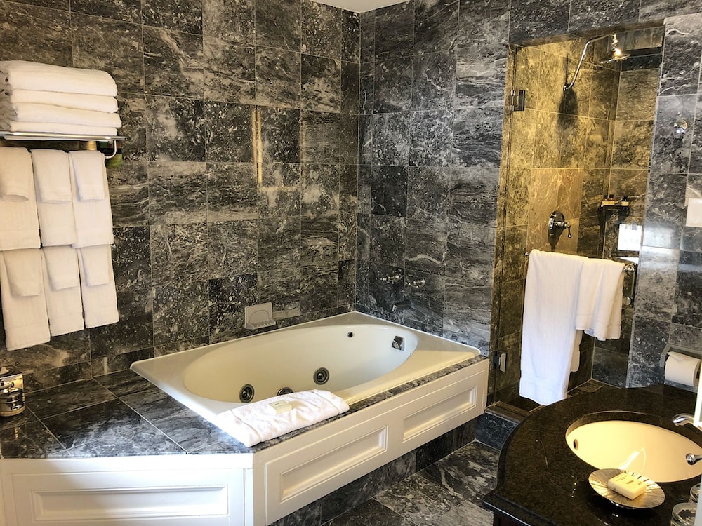 Fairmont Copley Plaza, Boston — Hotel rooms in Boston, Massachusetts
