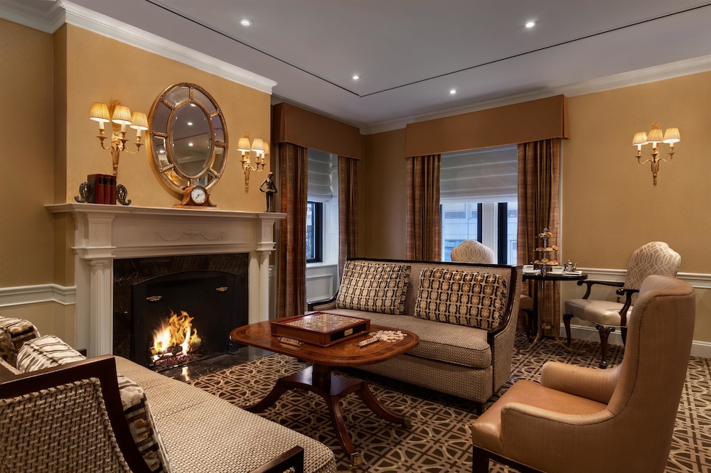 Fairmont Copley Plaza, Boston — Hotel rooms in Boston, Massachusetts
