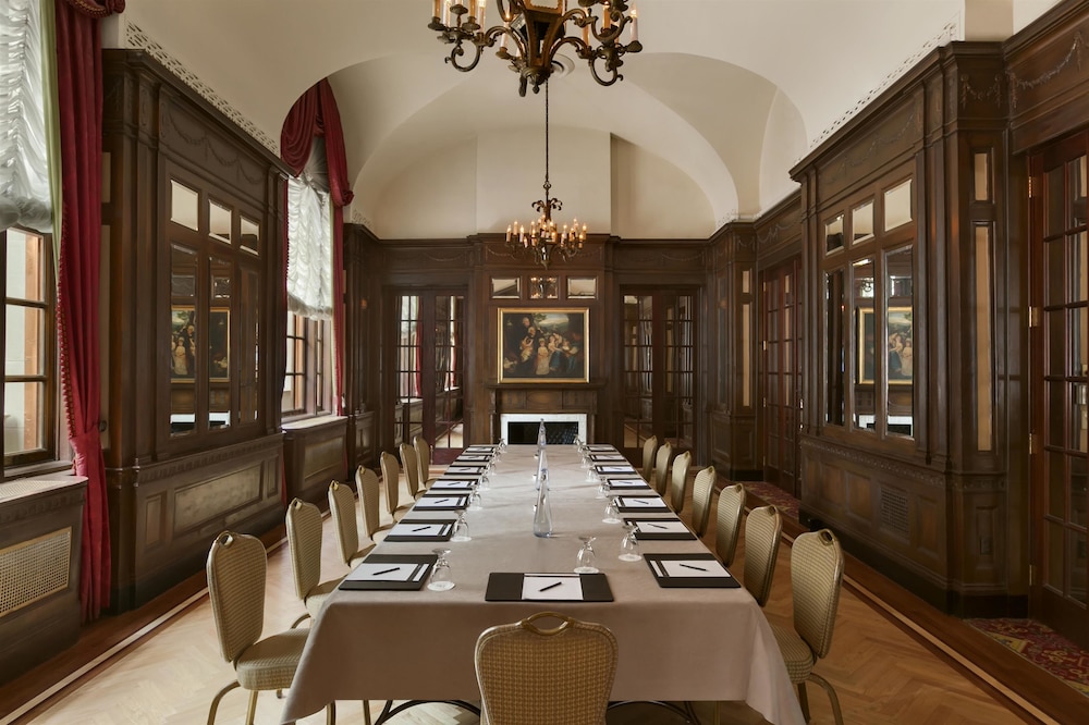 Fairmont Copley Plaza, Boston — Restaurant & bars in Boston, Massachusetts