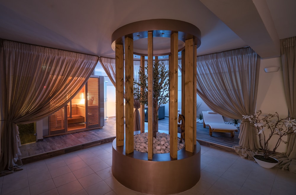 Park Hotel & Spa - Adults Only — Hotel rooms in Tsilivi, Ionian Islands