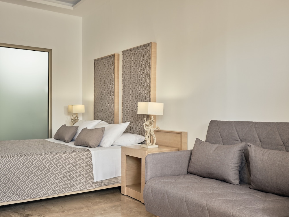 Park Hotel & Spa - Adults Only — Hotel rooms in Tsilivi, Ionian Islands