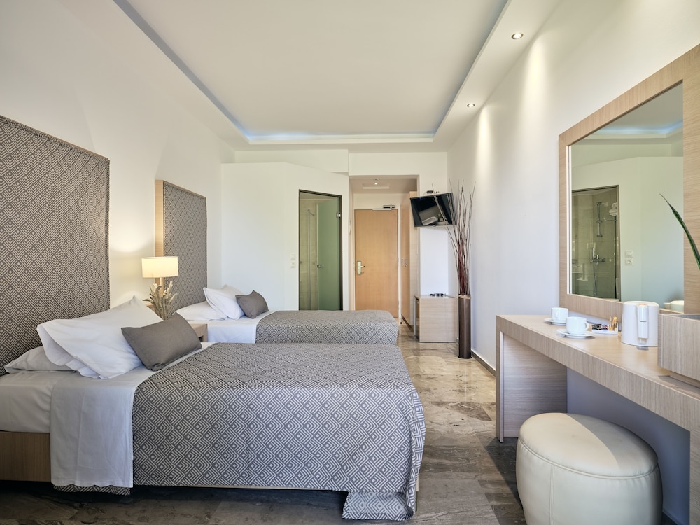 Park Hotel & Spa - Adults Only — Hotel rooms in Tsilivi, Ionian Islands