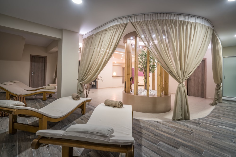 Park Hotel & Spa - Adults Only — Hotel rooms in Tsilivi, Ionian Islands