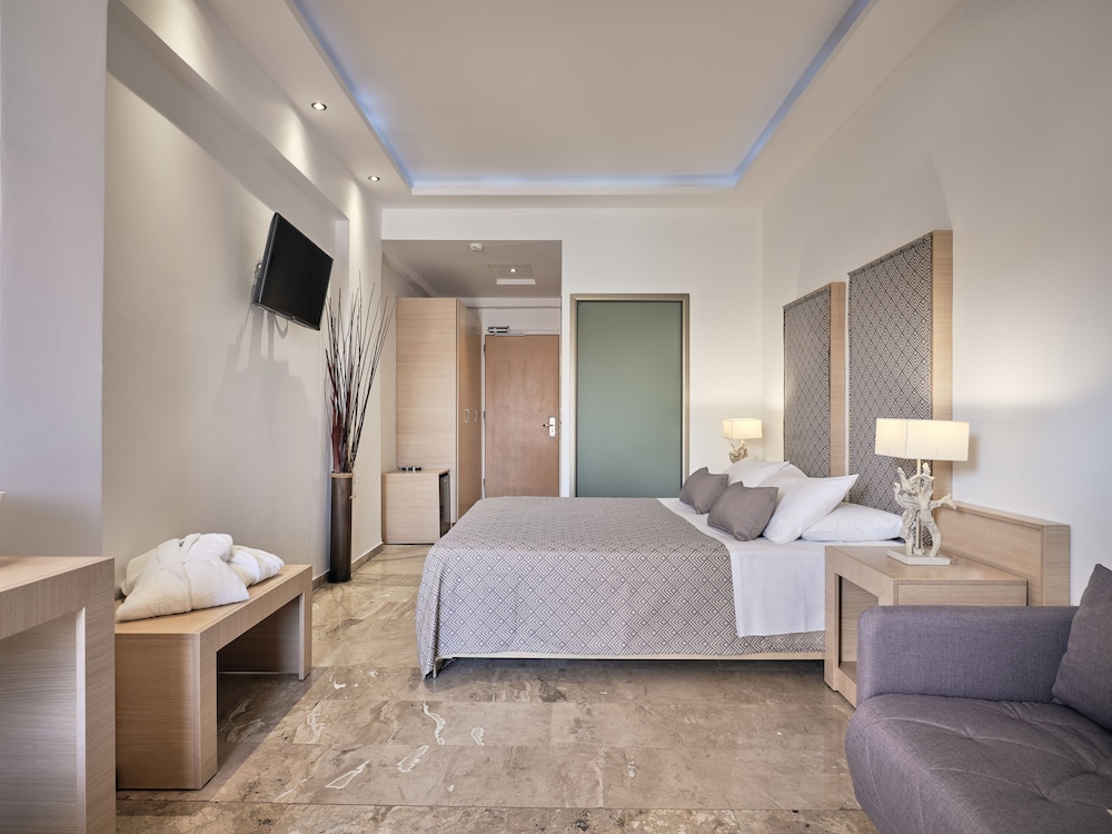 Park Hotel & Spa - Adults Only — Hotel rooms in Tsilivi, Ionian Islands