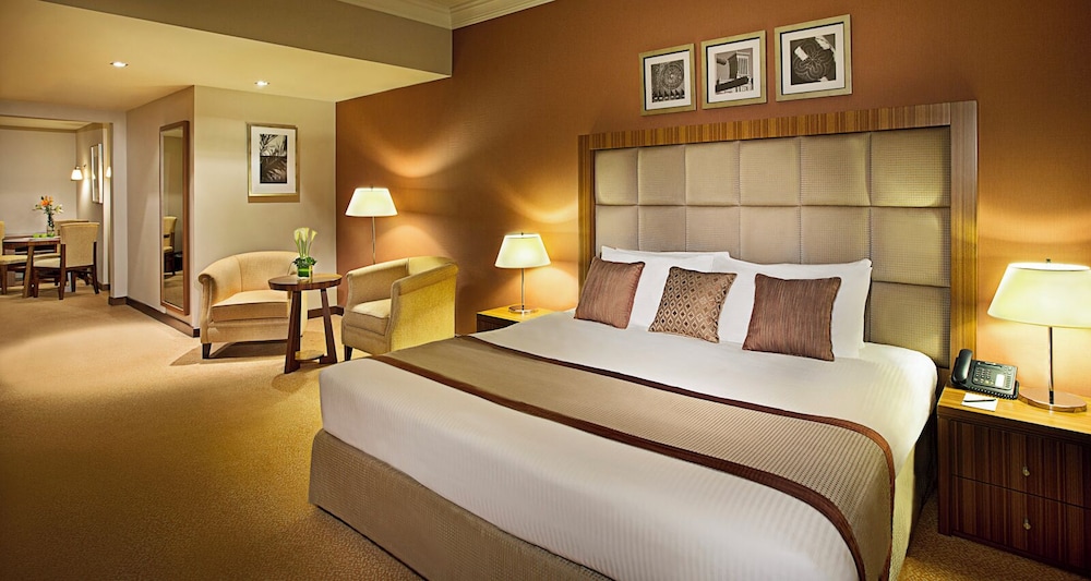City Seasons Al Hamra Hotel — Hotel rooms in Abu Dhabi