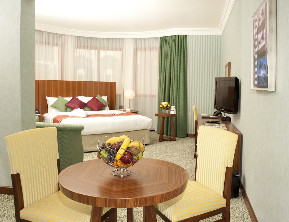 City Seasons Al Hamra Hotel — Hotel rooms in Abu Dhabi
