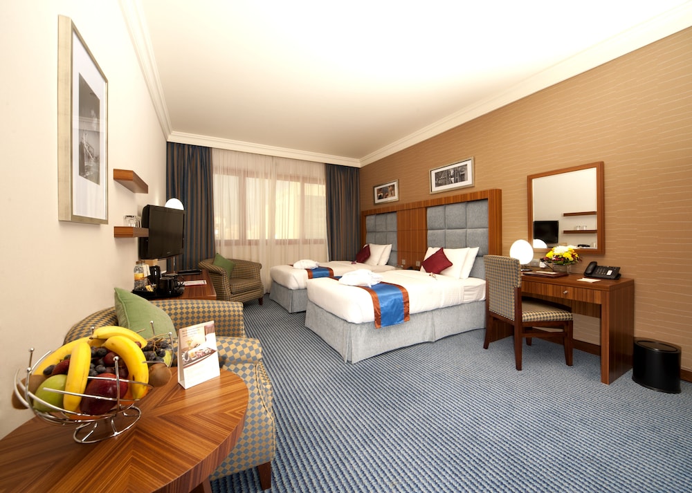 City Seasons Al Hamra Hotel — Hotel rooms in Abu Dhabi