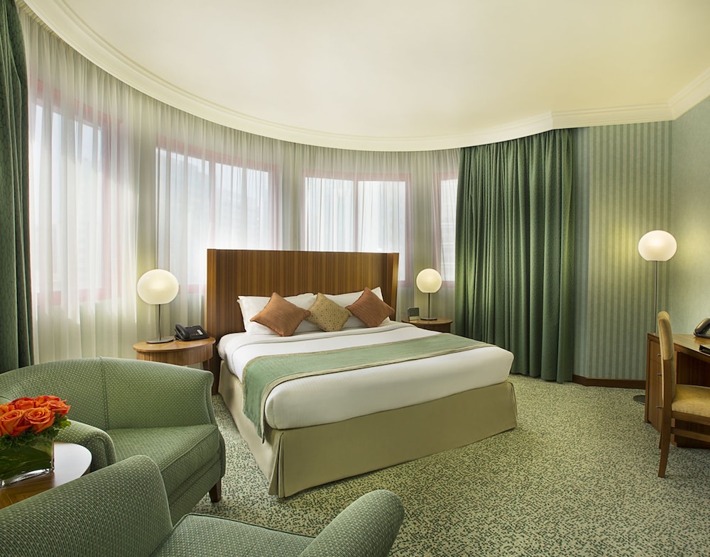 City Seasons Al Hamra Hotel — Hotel rooms in Abu Dhabi