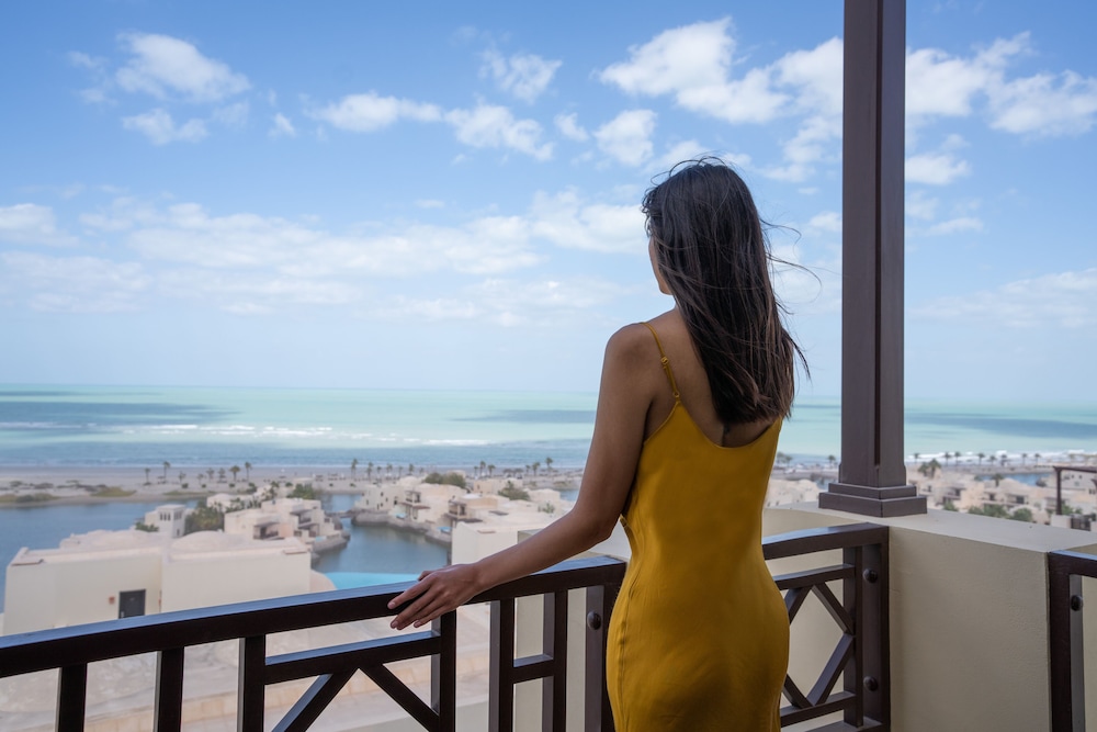 The Cove Rotana Resort — Hotel rooms in Ras al Khaimah