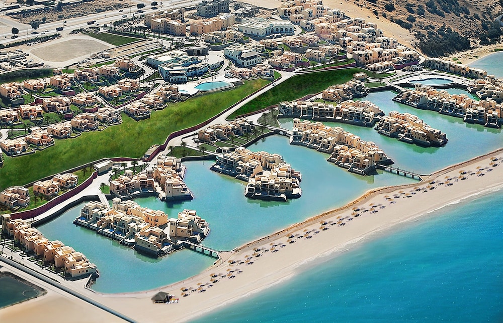 The Cove Rotana Resort — Beach in Ras al Khaimah