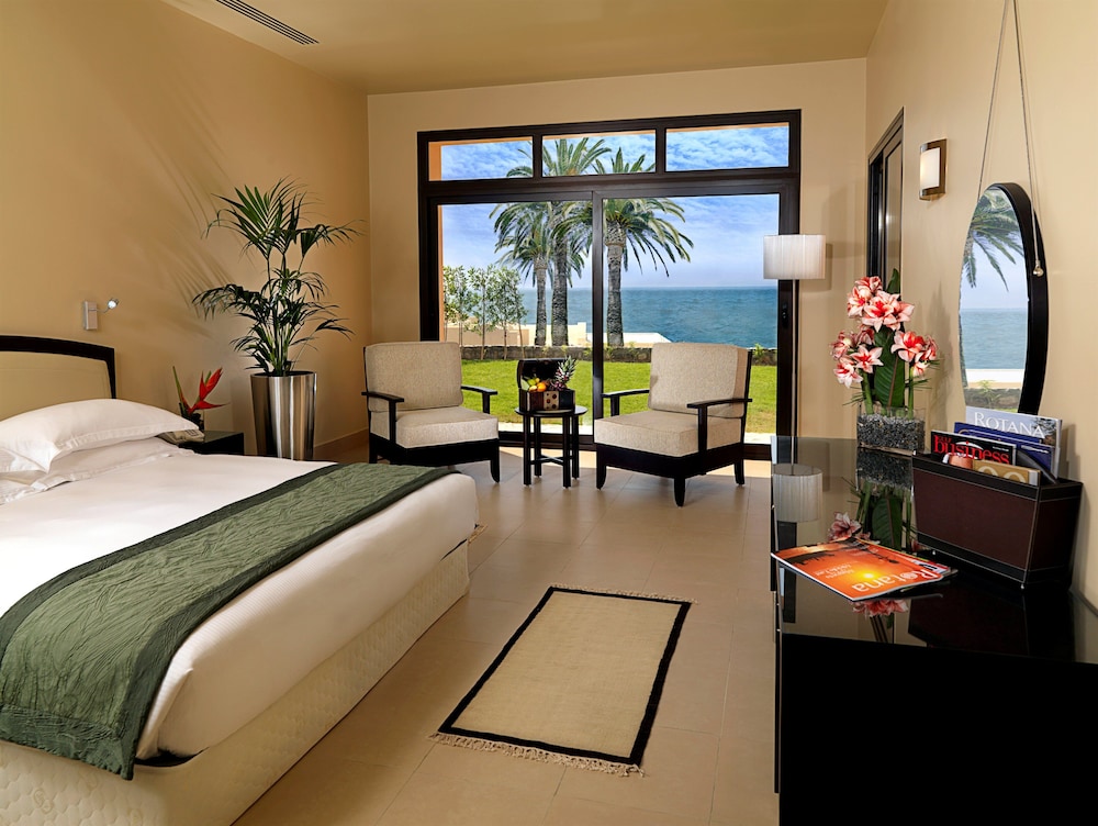 The Cove Rotana Resort — Hotel rooms in Ras al Khaimah