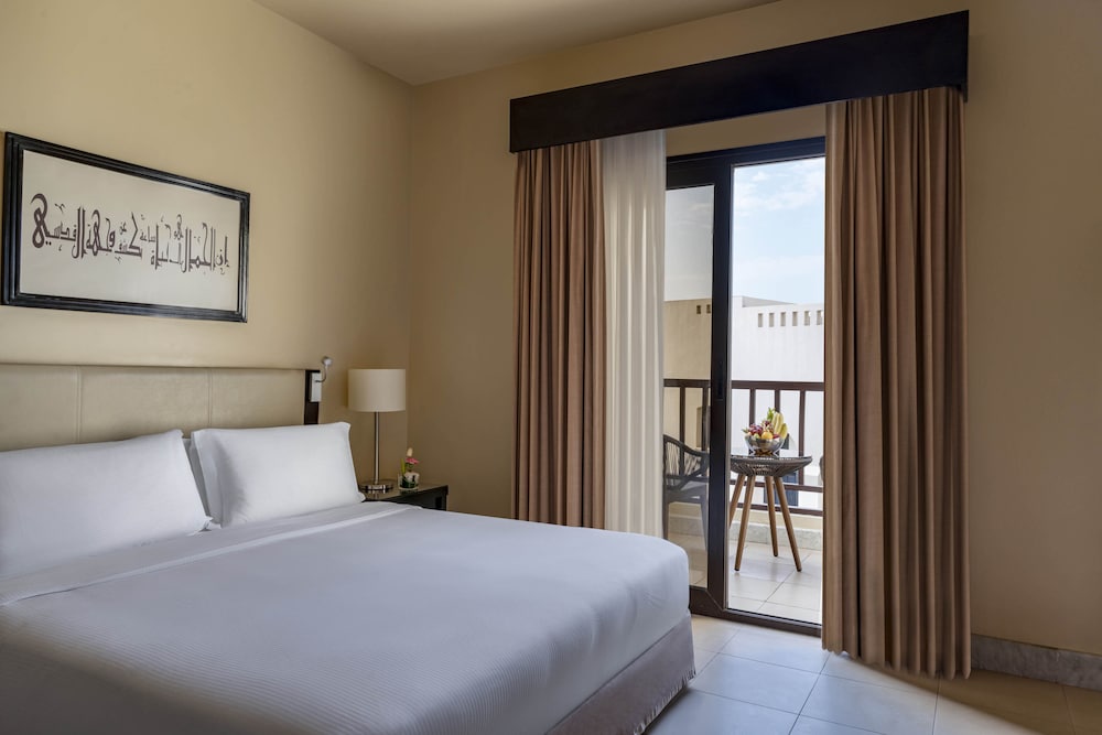 The Cove Rotana Resort — Hotel rooms in Ras al Khaimah