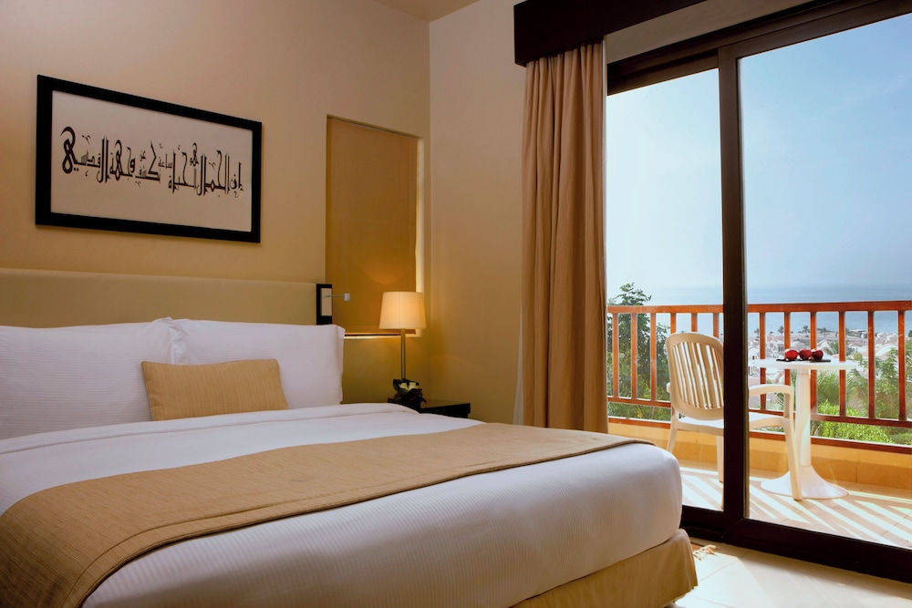 The Cove Rotana Resort — Hotel rooms in Ras al Khaimah