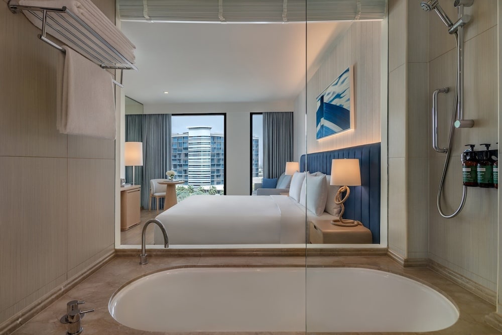 Crowne Plaza Abu Dhabi Yas Island by IHG - zdjęcie 5