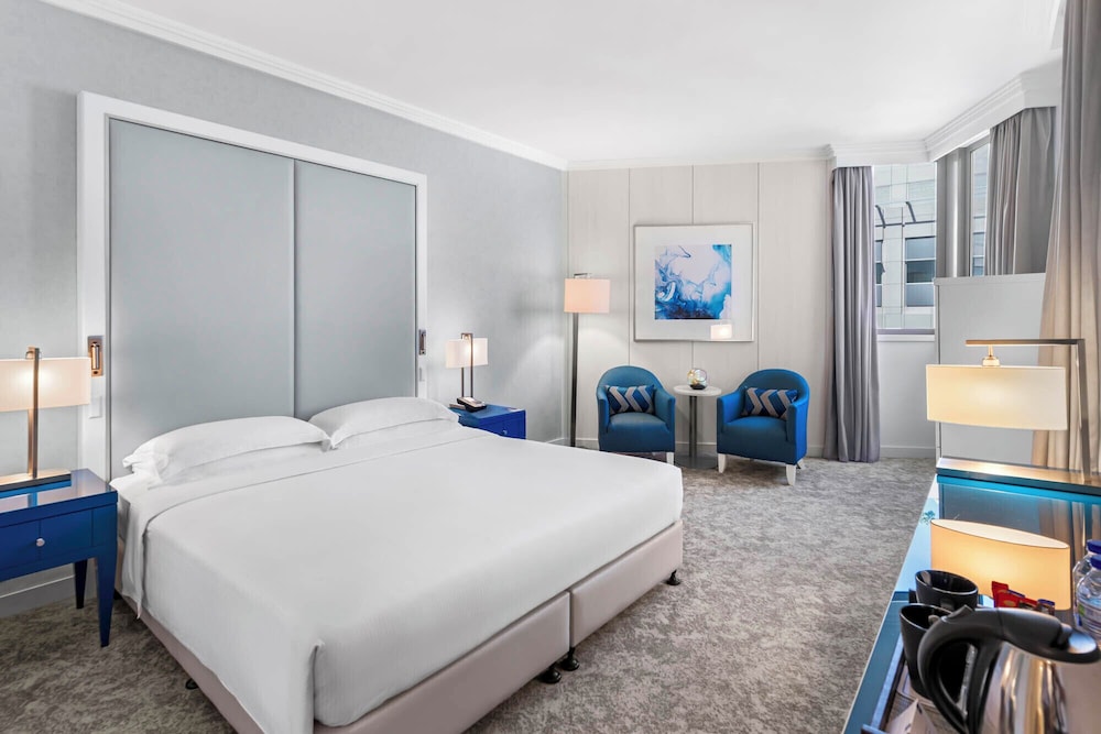 Beach Rotana — Hotel rooms in Abu Dhabi